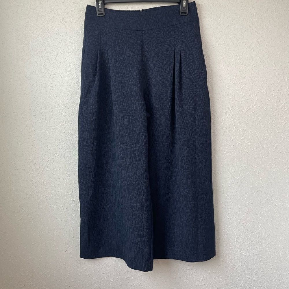 Chelsea 28 Navy Blue Cropped Dress Pants Size S EUC